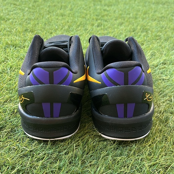 Nike Kobe VIII - Picture 3 of 5